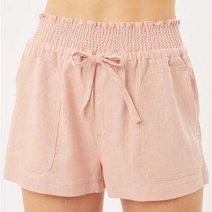 174. Women’s Pink Stone Linen Smocked Pocketed Shorts NWT